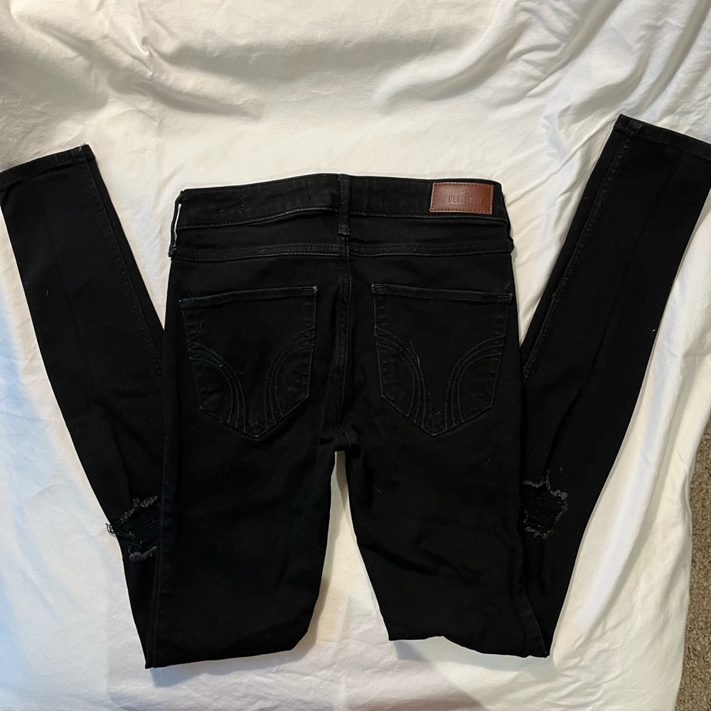 Hollister mid rise super skinny black jean